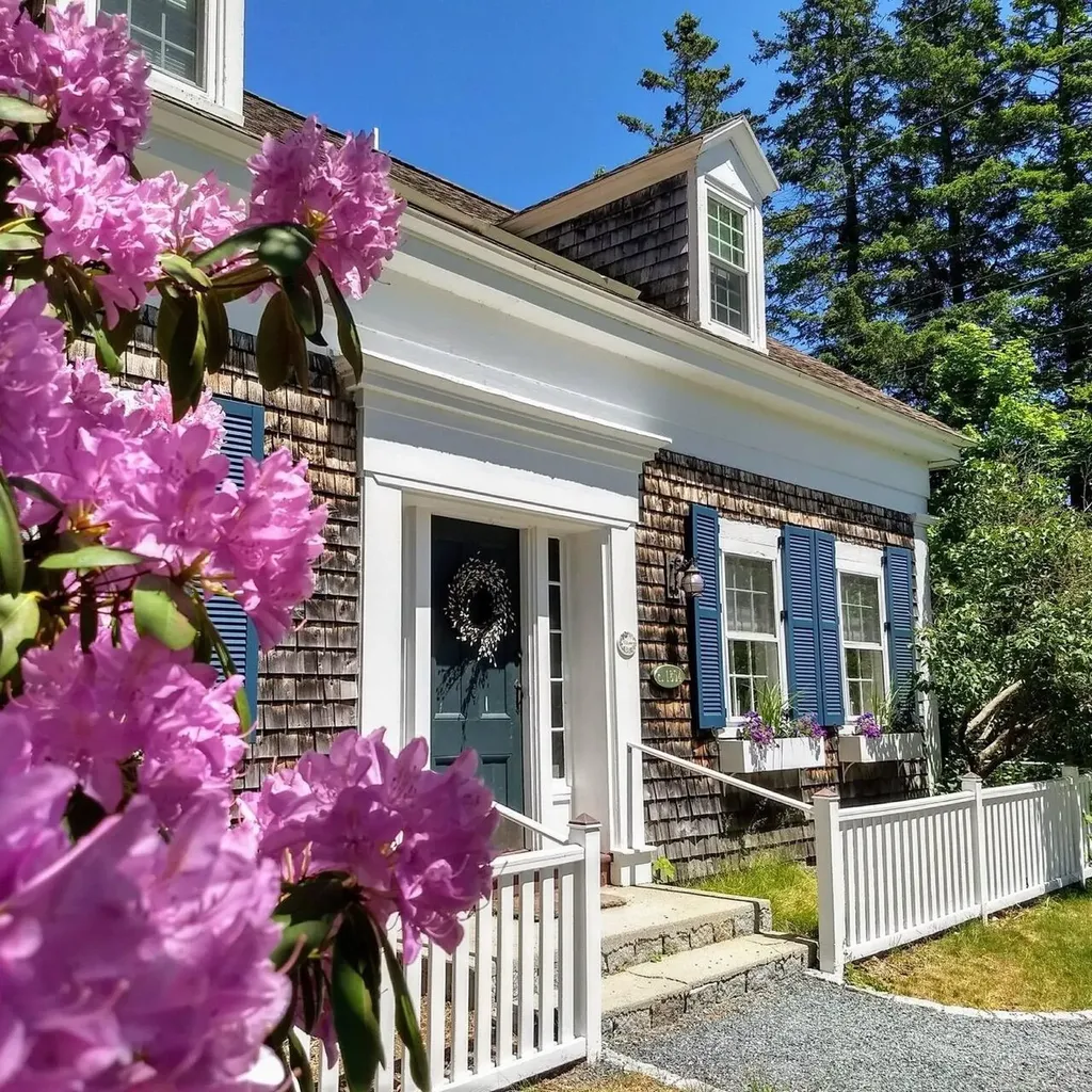 715 State Highway 3 Bar Harbor ME 04609