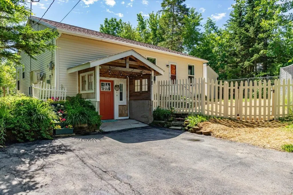 4 Partridge Lane Stockton Springs ME 04981