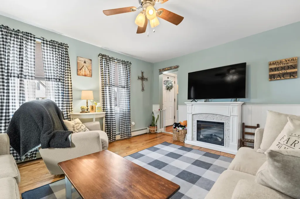 752 Gray Road Gorham ME 04038