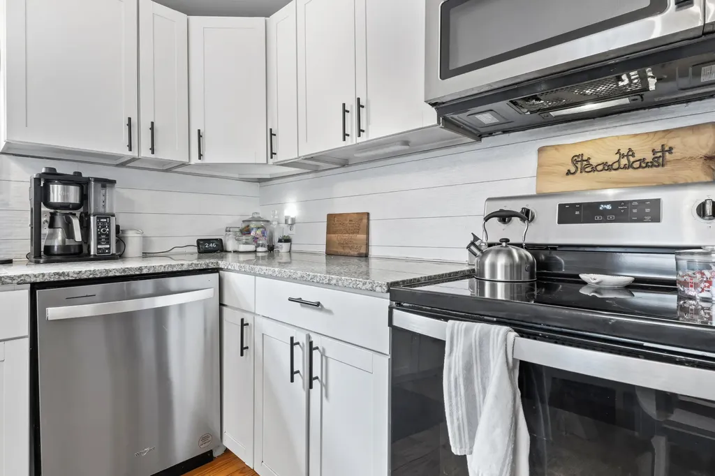 752 Gray Road Gorham ME 04038