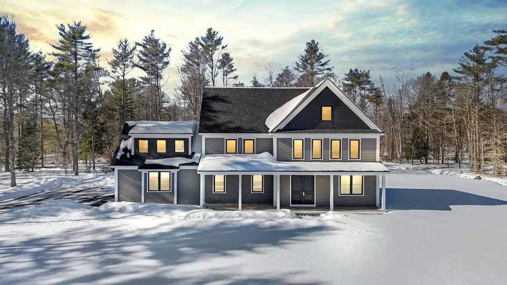 4 True Lane Pownal ME 04069