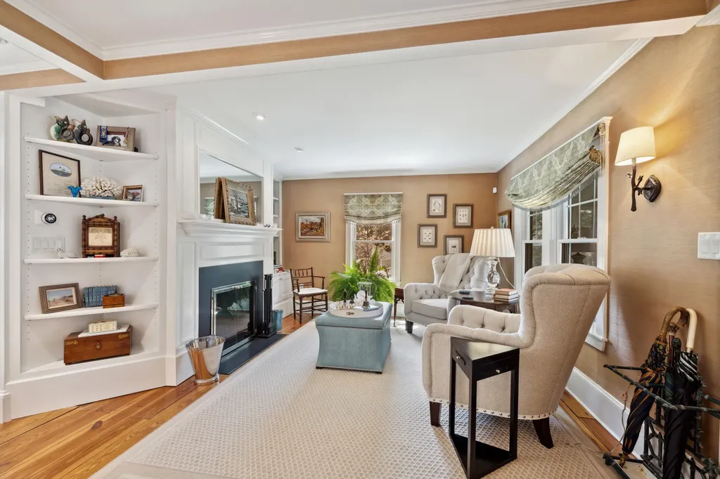 2 Wallace Street Kennebunk ME 04043