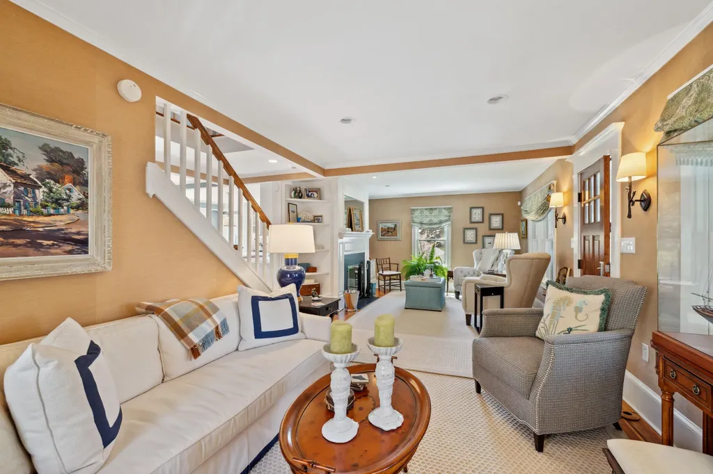 2 Wallace Street Kennebunk ME 04043
