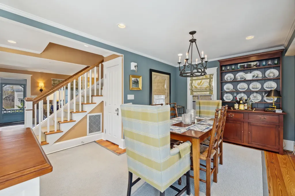 2 Wallace Street Kennebunk ME 04043