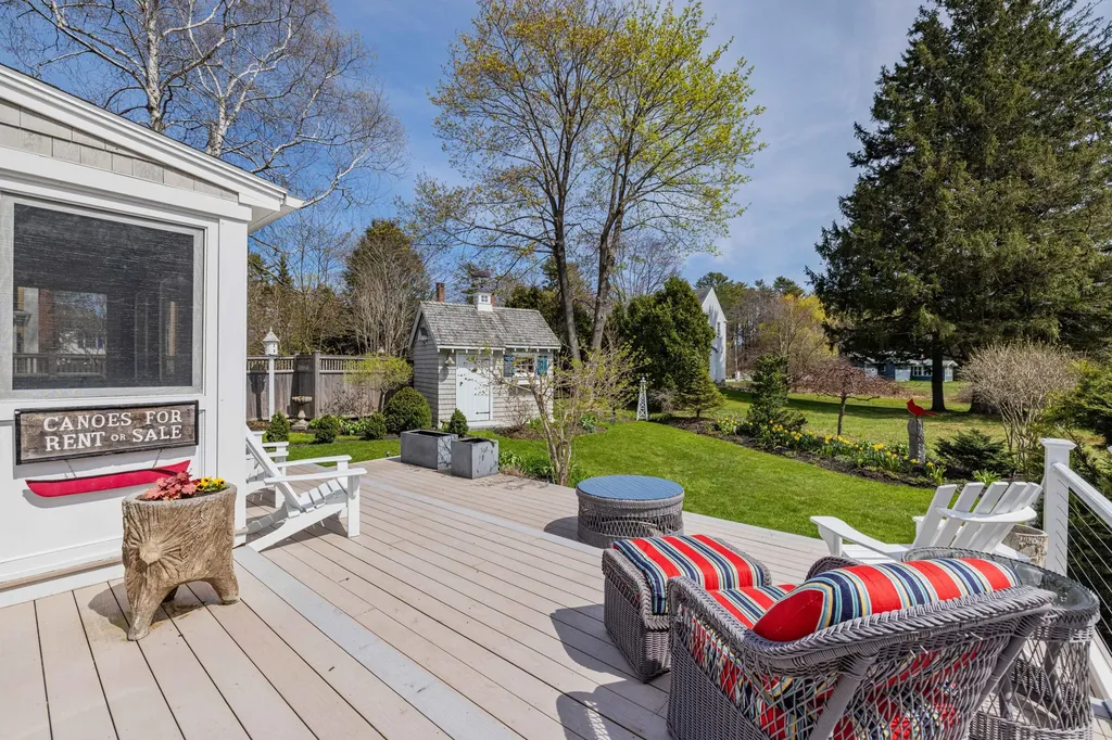 2 Wallace Street Kennebunk ME 04043