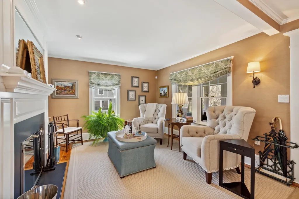 2 Wallace Street Kennebunk ME 04043