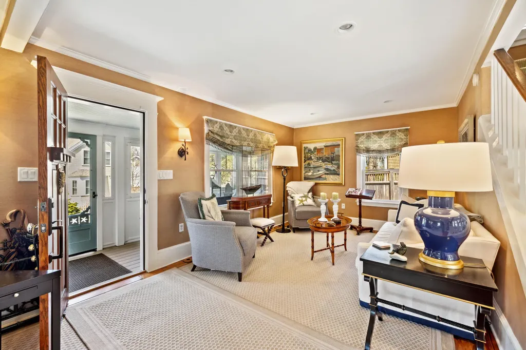 2 Wallace Street Kennebunk ME 04043