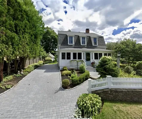 2 Wallace Street Kennebunk ME 04043