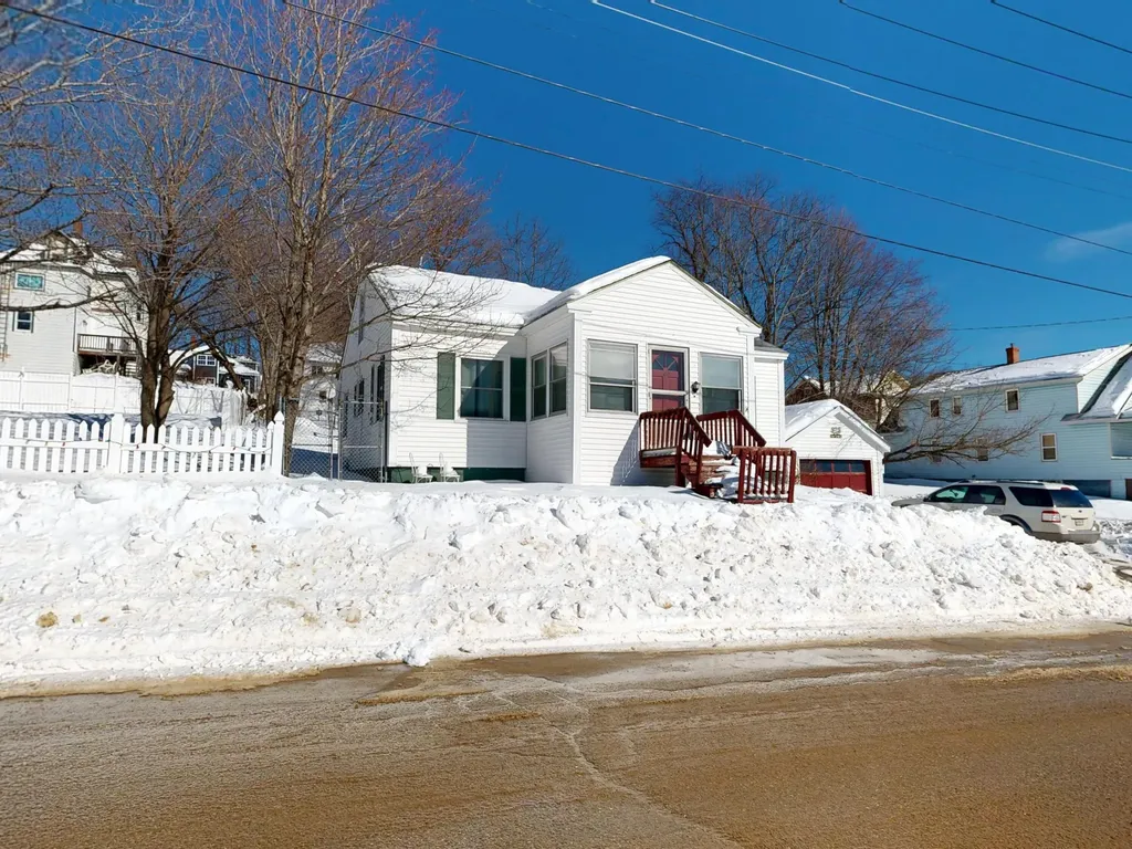 322 Maple Street Rumford ME 04276