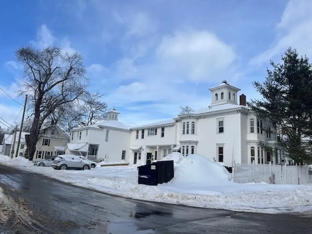 57 High Street Fairfield ME 04937