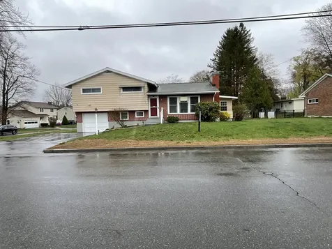 621 Fairfield Street Manchester NH 03104