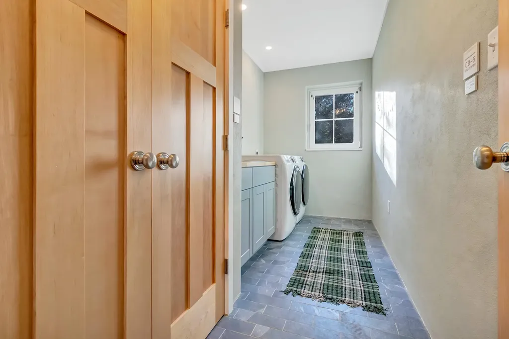 7 Meadow Lane Arundel ME 04046