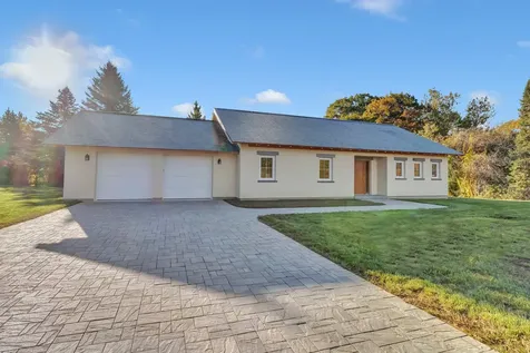 7 Meadow Lane Arundel ME 04046