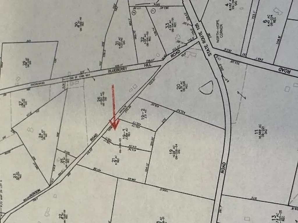 19-1 Jackson Road Hope ME 04847