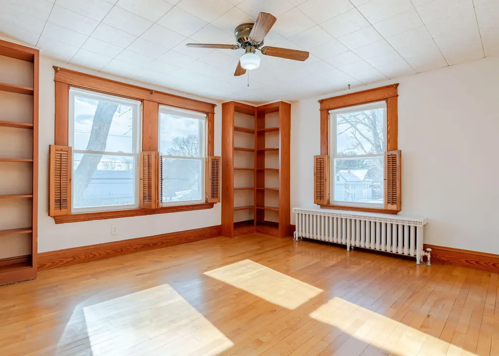 223 Lake Street Auburn ME 04210