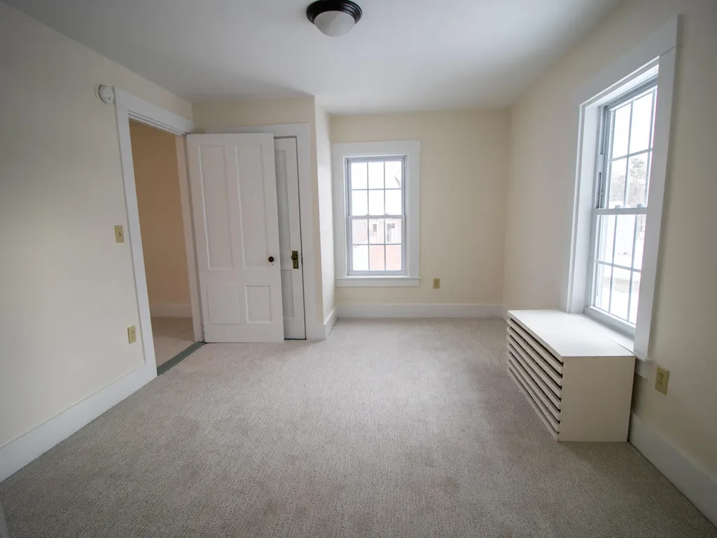 13 Bridge Street Porter ME 04068