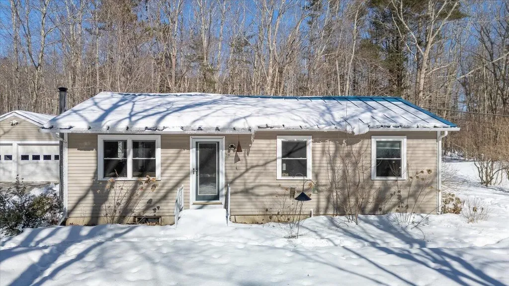 39 Mount Pleasant Street Rockport ME 04856