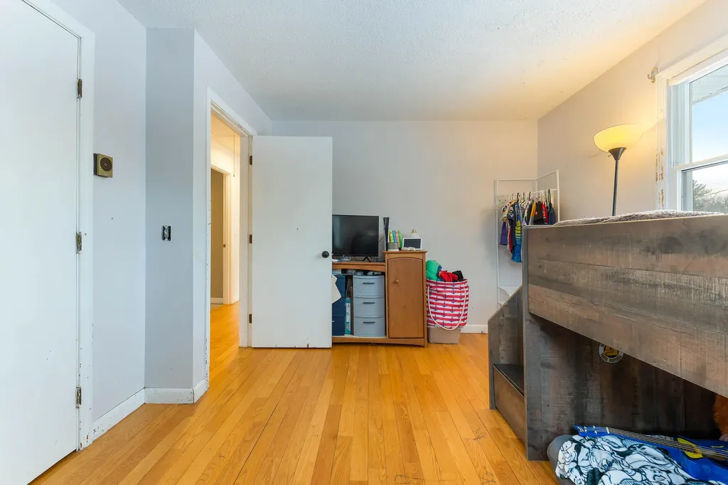 37 Page Avenue Wiscasset ME 04578
