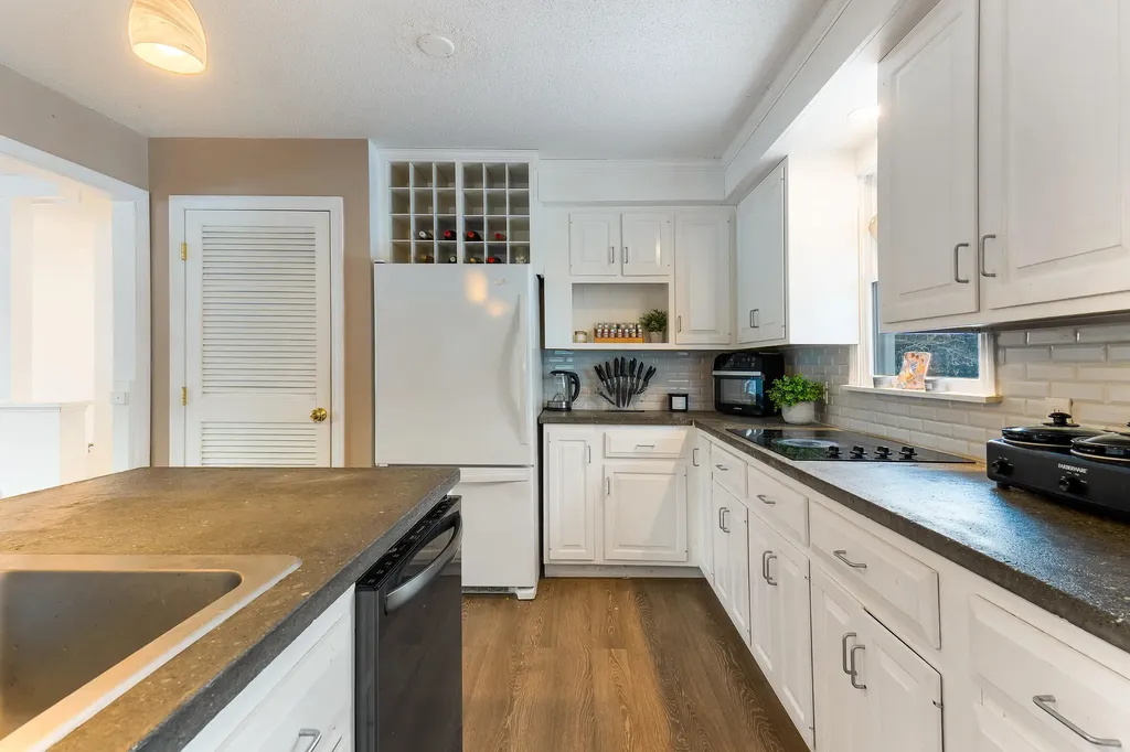 37 Page Avenue Wiscasset ME 04578