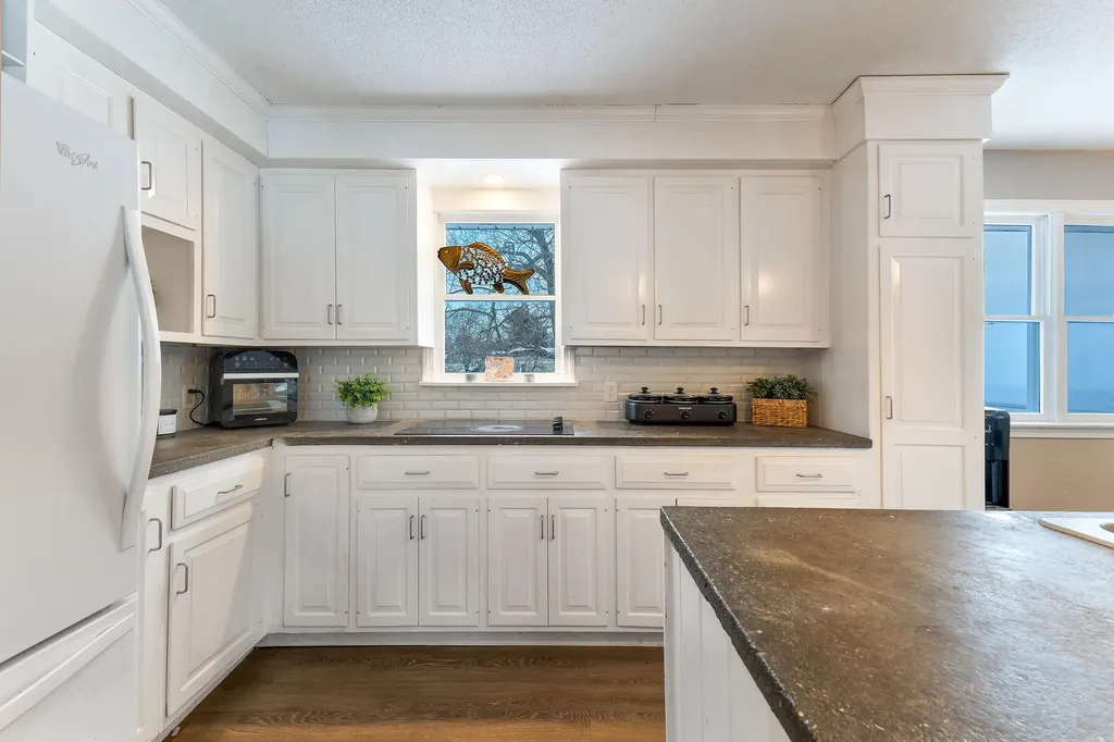 37 Page Avenue Wiscasset ME 04578
