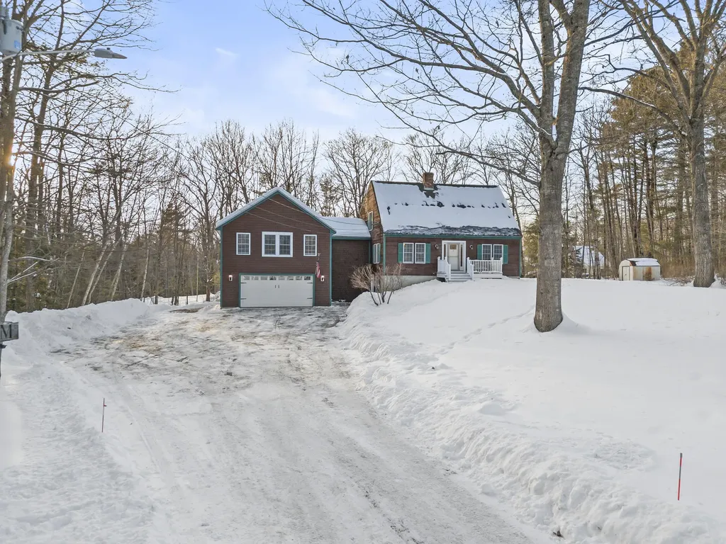 93 Limerick Road Arundel ME 04046