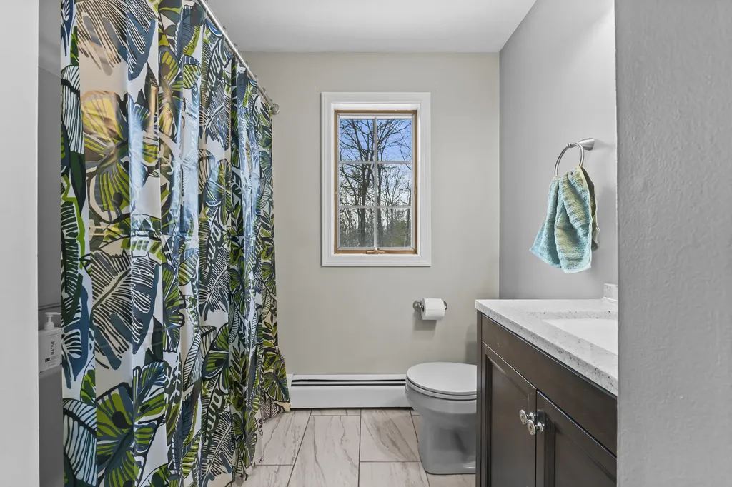 93 Limerick Road Arundel ME 04046
