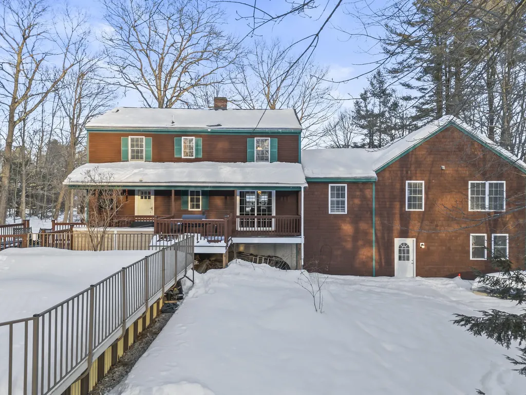 93 Limerick Road Arundel ME 04046