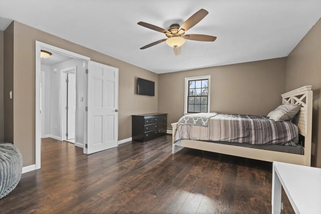 93 Limerick Road Arundel ME 04046