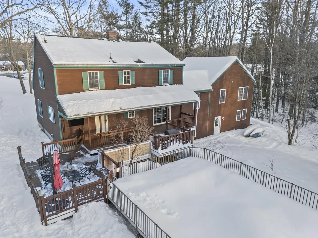 93 Limerick Road Arundel ME 04046