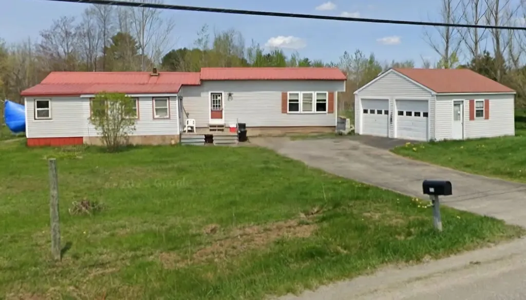 1333 Battleridge Road Clinton ME 04927