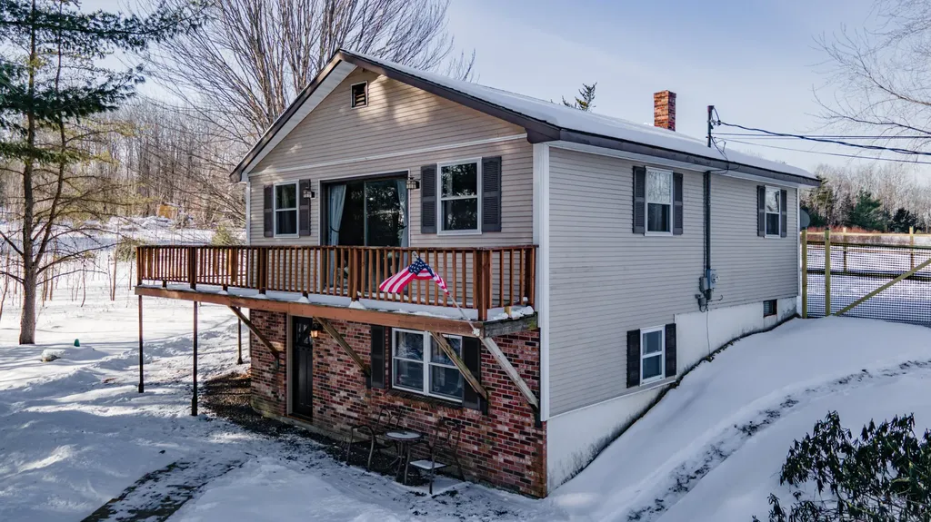 1067 Manchester Road Belgrade ME 04917