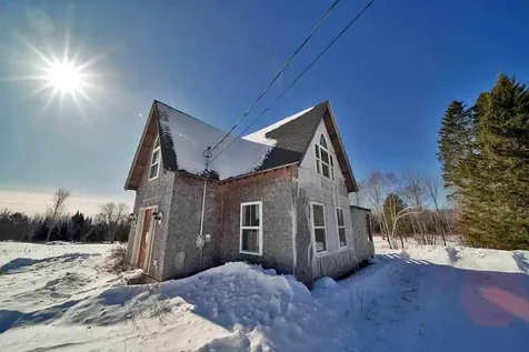51 Andrews Road Drew Plt ME 04497