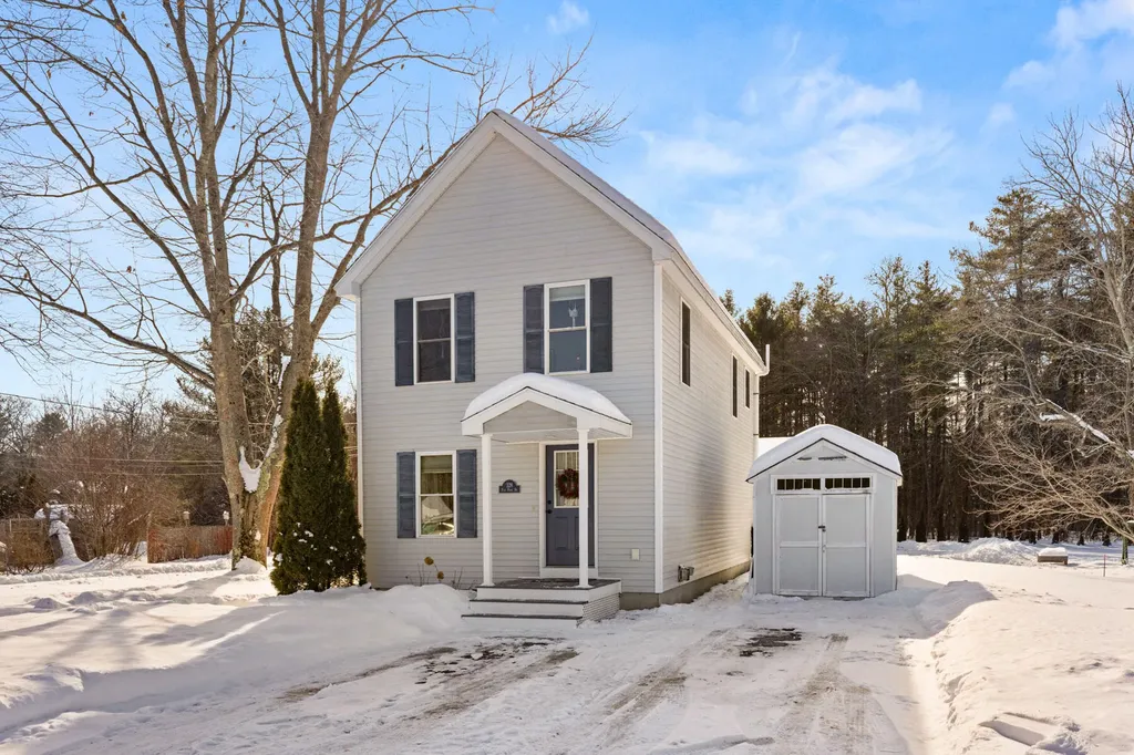 328 Flag Pond Road Saco ME 04072