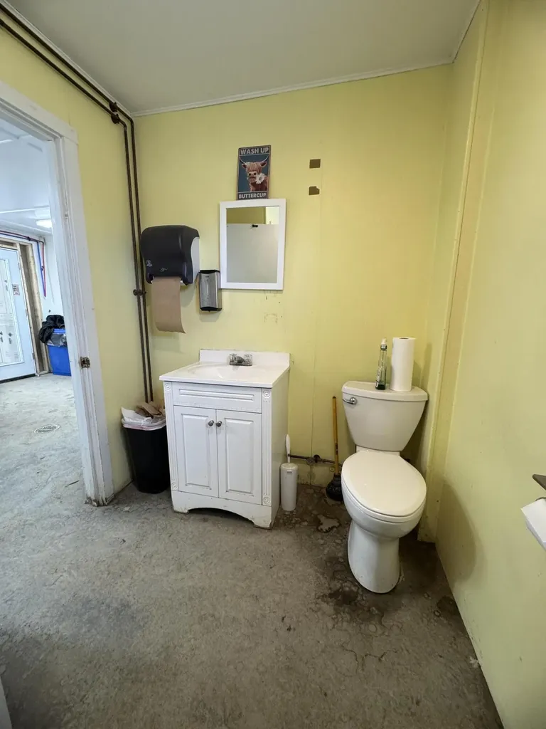 1225 W Main Street Dover-foxcroft ME 04426