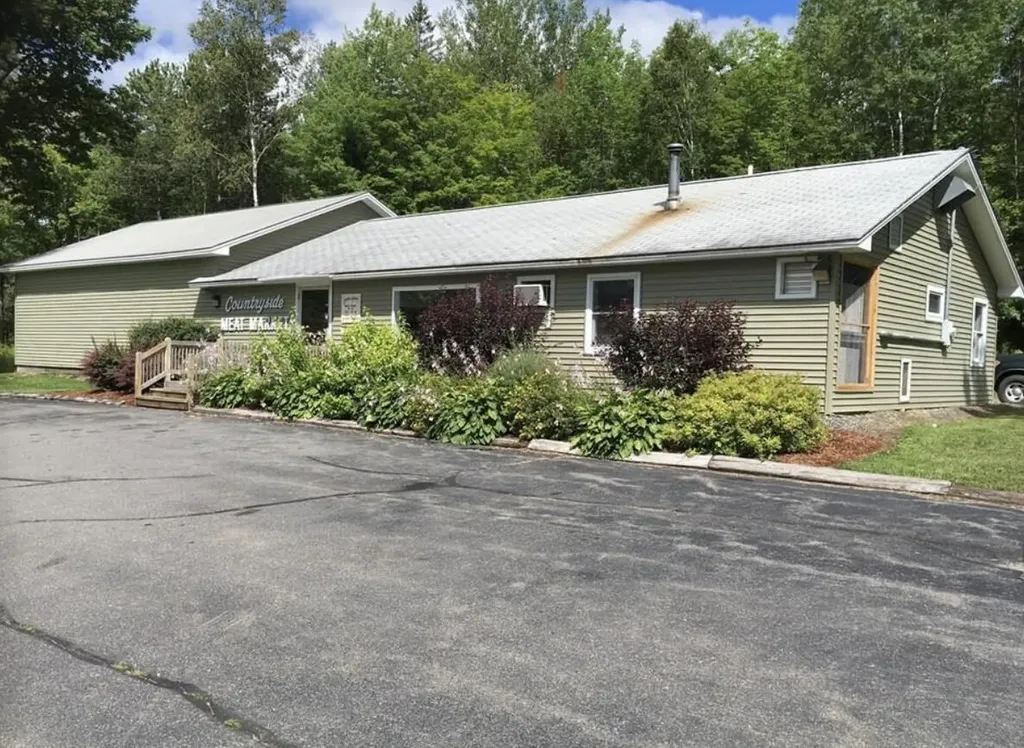 1225 W Main Street Dover-foxcroft ME 04426