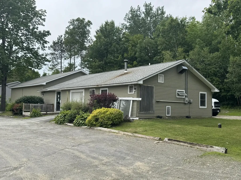 1225 W Main Street Dover-foxcroft ME 04426