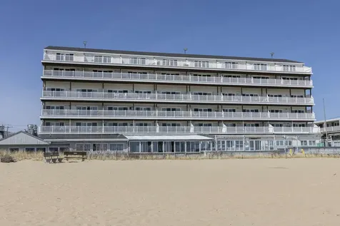 39 W Grand Avenue Old Orchard Beach ME 04064