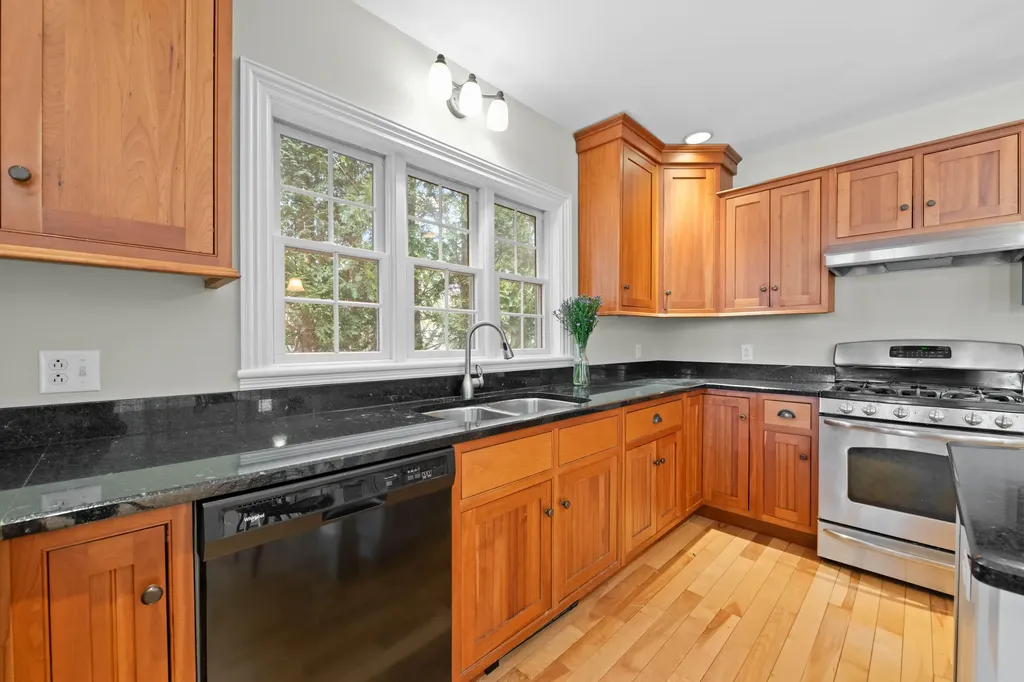 115 Maquoit Drive Freeport ME 04032