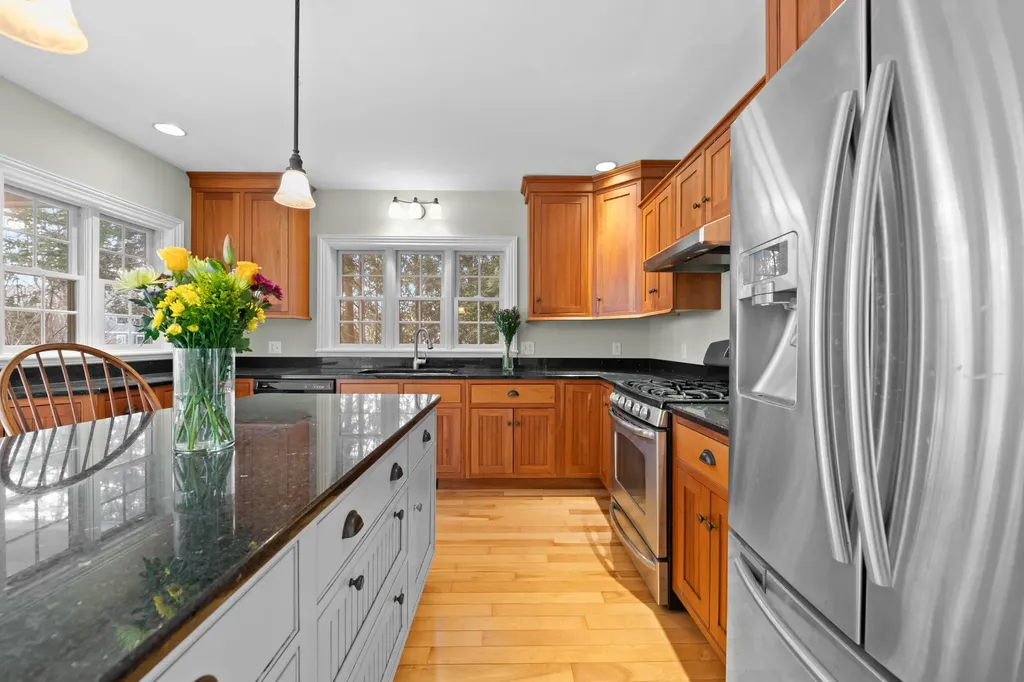115 Maquoit Drive Freeport ME 04032