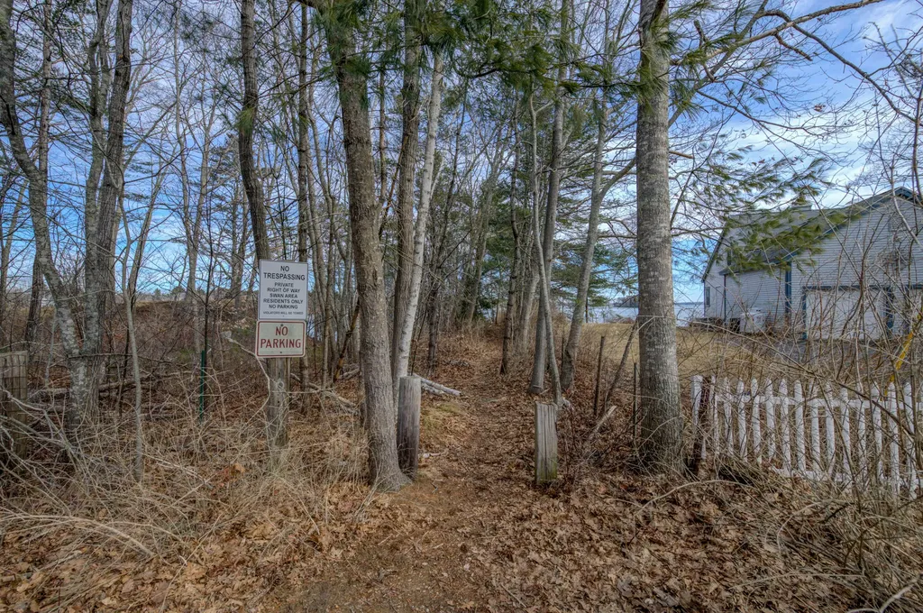 115 Maquoit Drive Freeport ME 04032