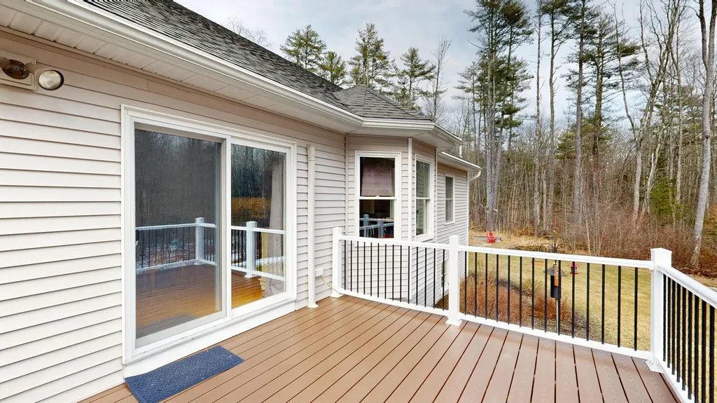 29 Crossing Brook Drive Buxton ME 04093