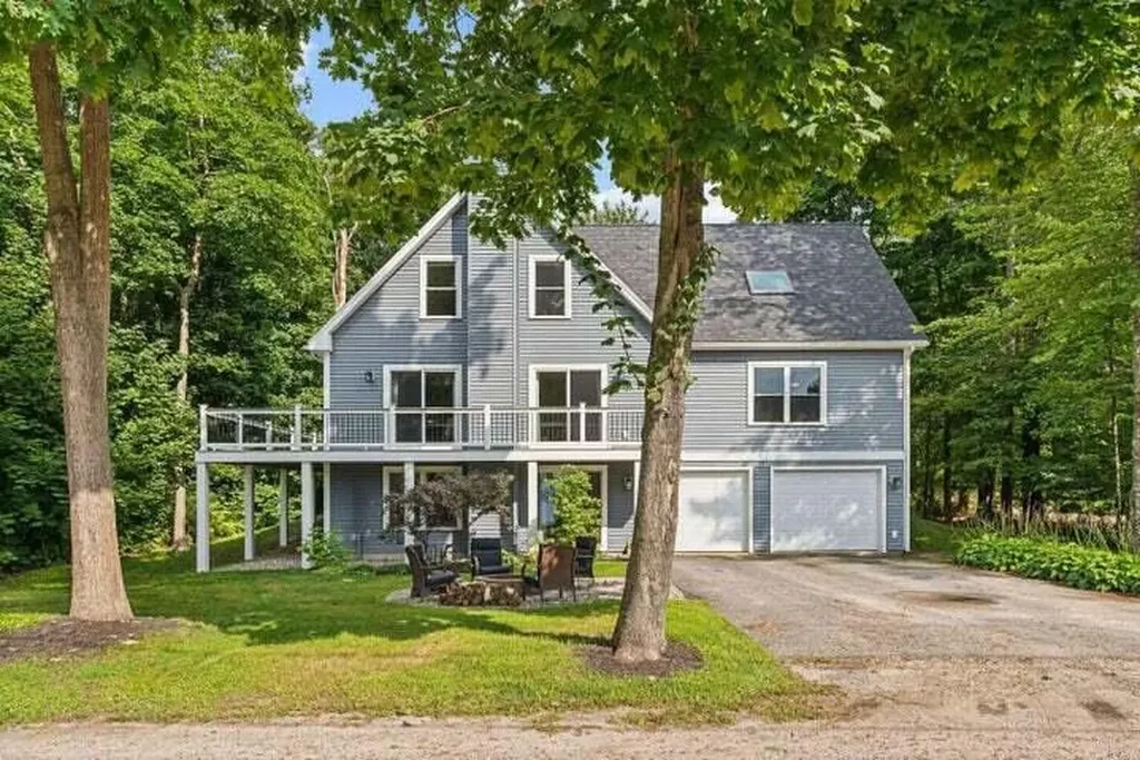 25 Crescent Avenue Windham ME 04062