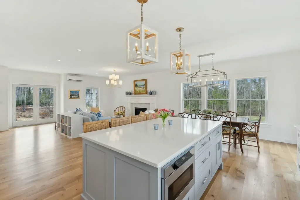 3 Mulberry Lane Kennebunk ME 04043