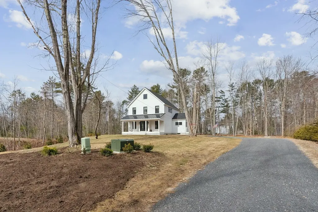 3 Mulberry Lane Kennebunk ME 04043