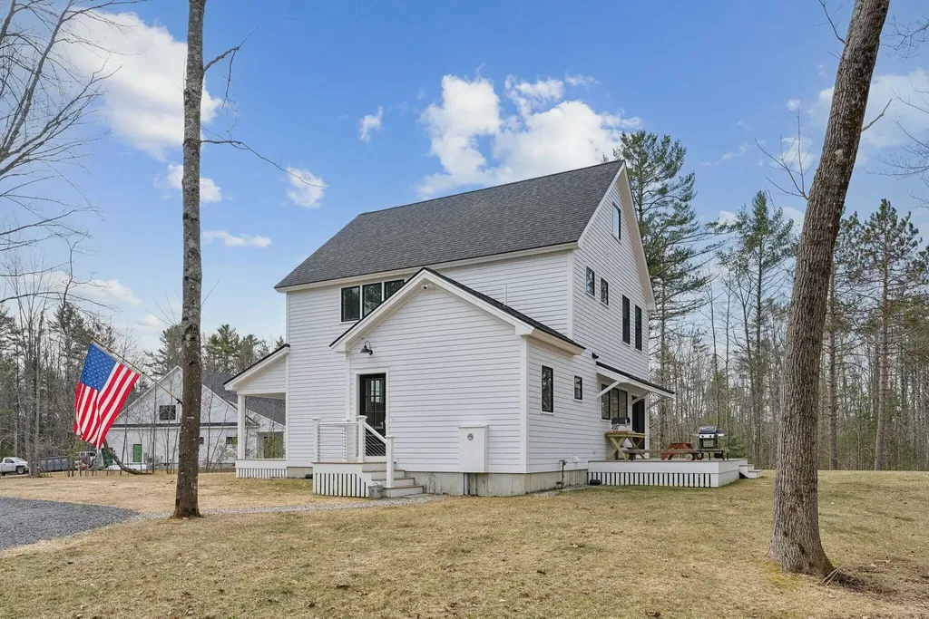 3 Mulberry Lane Kennebunk ME 04043