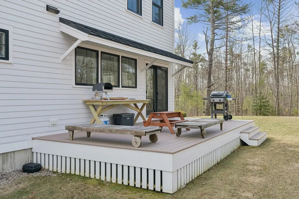3 Mulberry Lane Kennebunk ME 04043