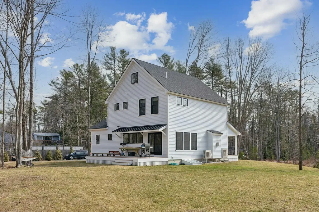 3 Mulberry Lane Kennebunk ME 04043