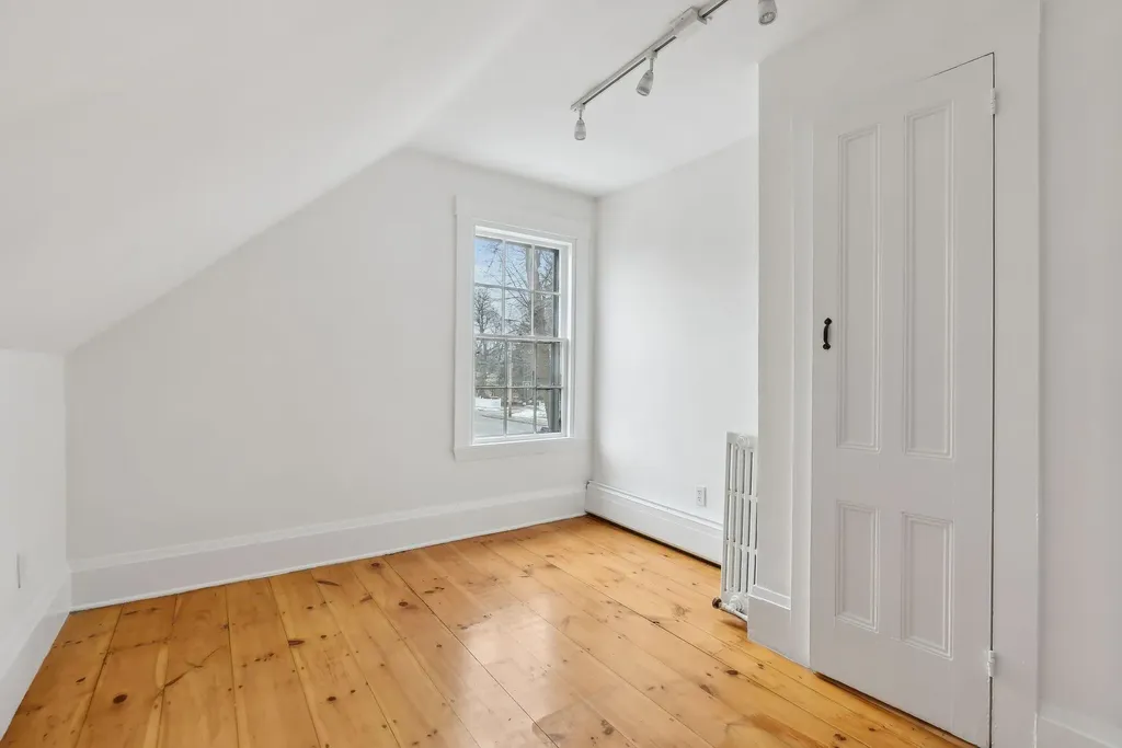 30 East Elm Street Yarmouth ME 04096