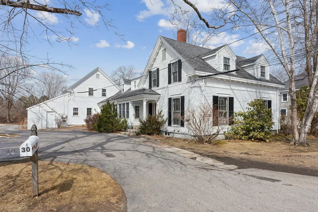 30 East Elm Street Yarmouth ME 04096