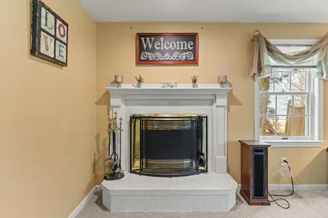 29 Minuteman Drive Scarborough ME 04074